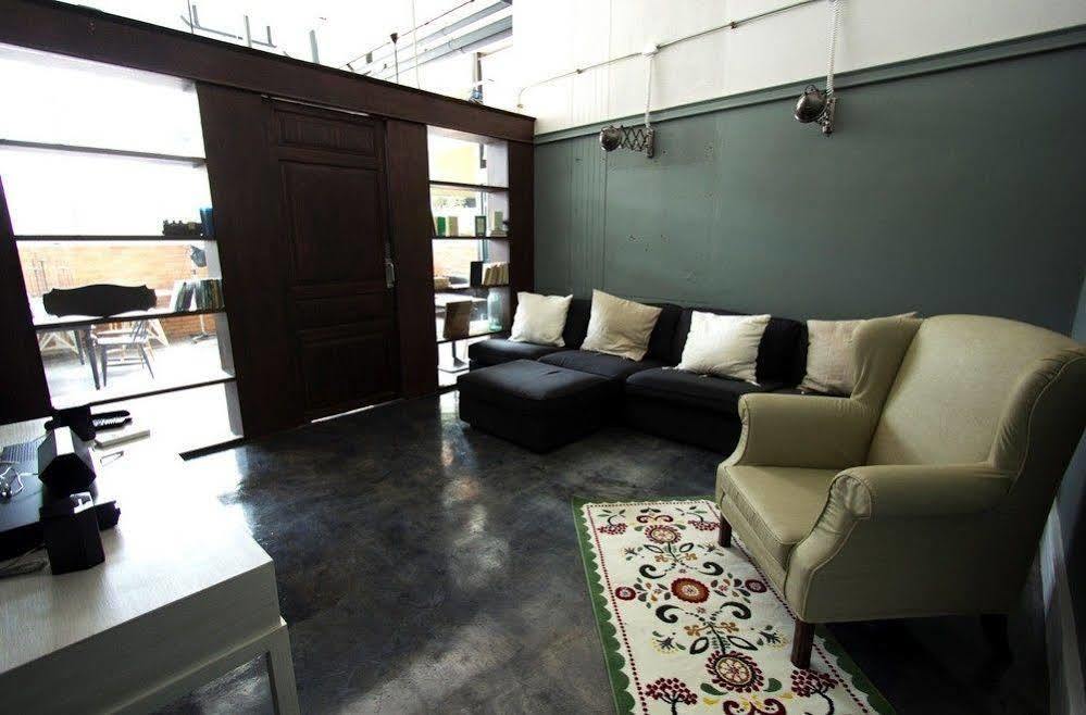 Oneday Hostel Sukhumvit 26 Bangkok Dış mekan fotoğraf