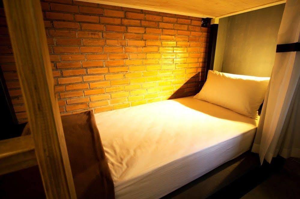 Oneday Hostel Sukhumvit 26 Bangkok Dış mekan fotoğraf