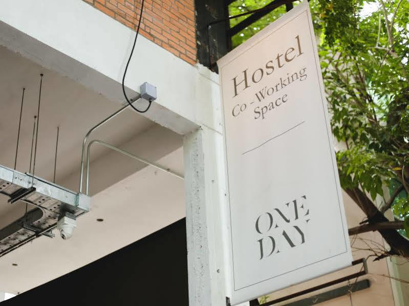 Oneday Hostel Sukhumvit 26 Bangkok Dış mekan fotoğraf