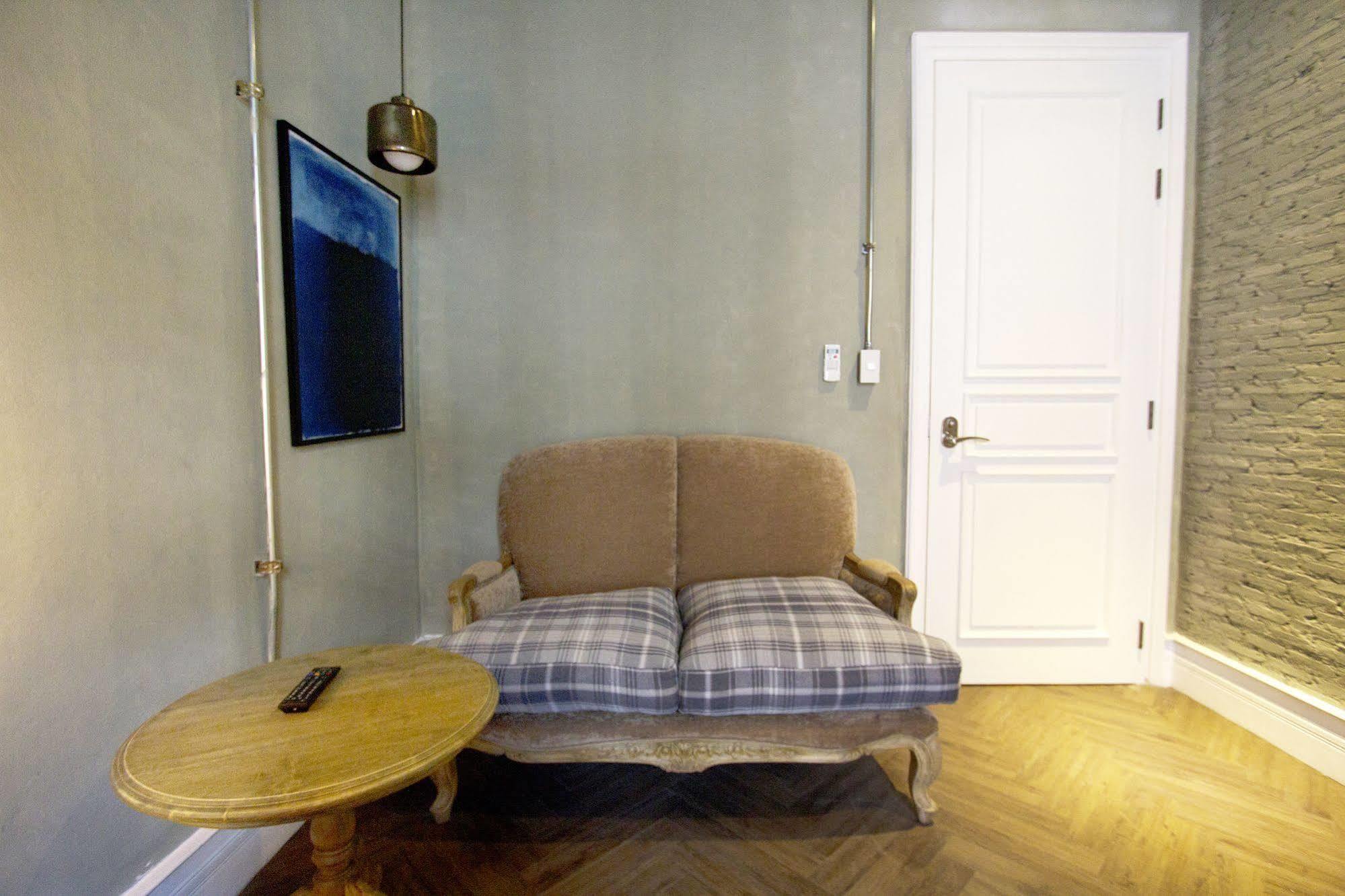 Oneday Hostel Sukhumvit 26 Bangkok Dış mekan fotoğraf