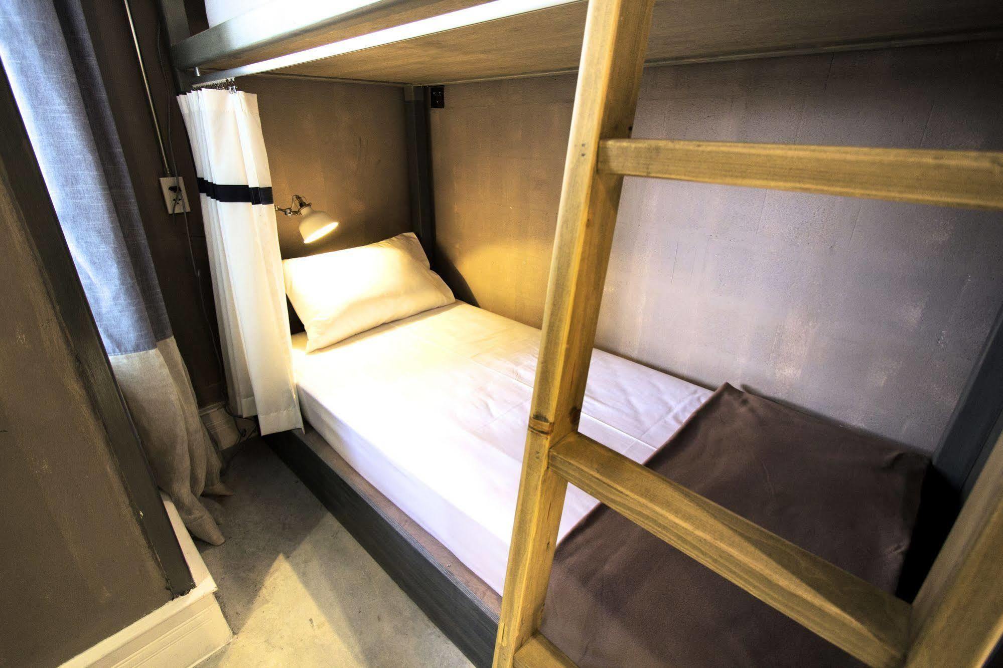 Oneday Hostel Sukhumvit 26 Bangkok Dış mekan fotoğraf