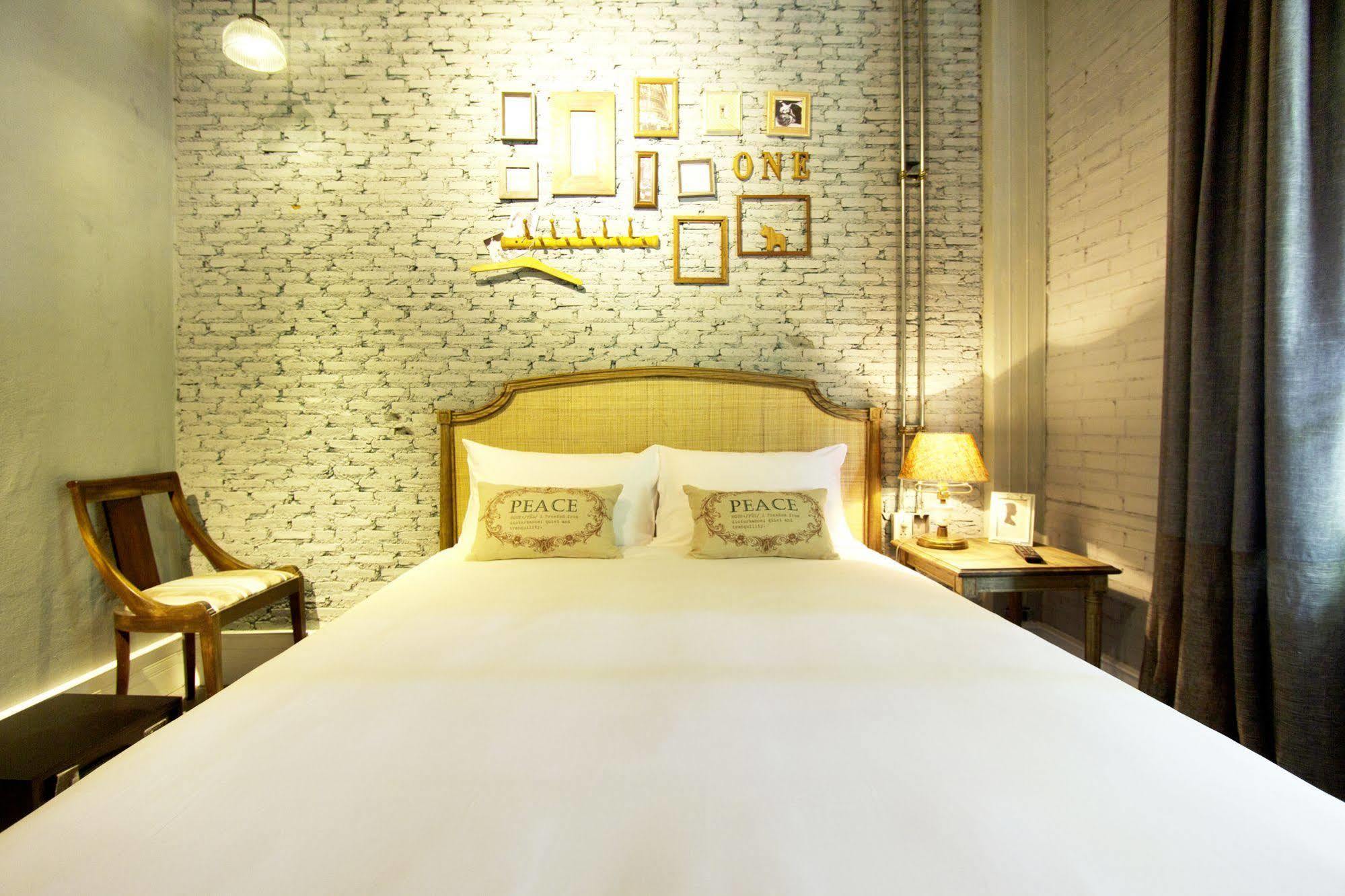 Oneday Hostel Sukhumvit 26 Bangkok Dış mekan fotoğraf